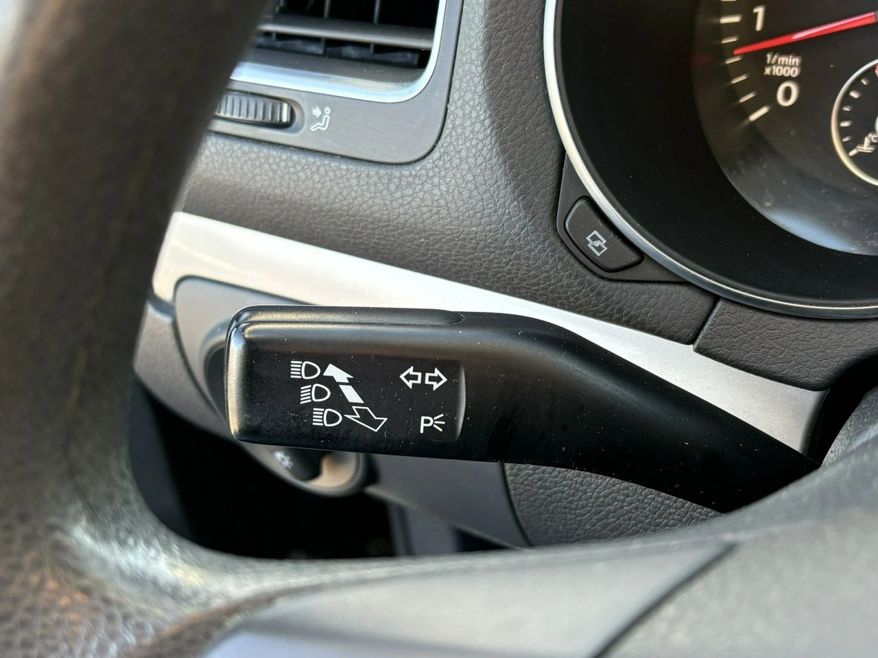 Volkswagen Golf - Zdjęcie 20