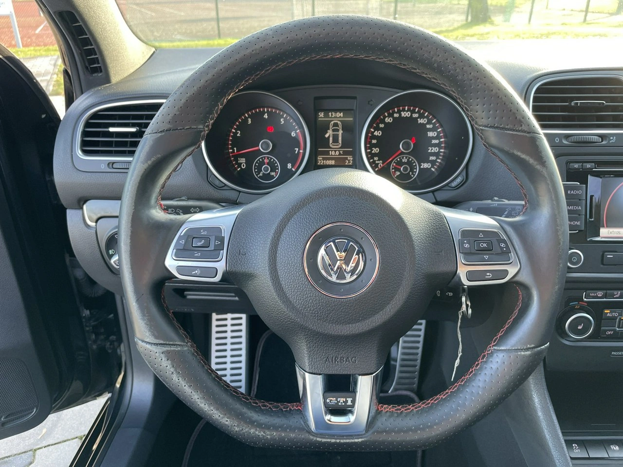 Volkswagen Golf - Zdjęcie 19