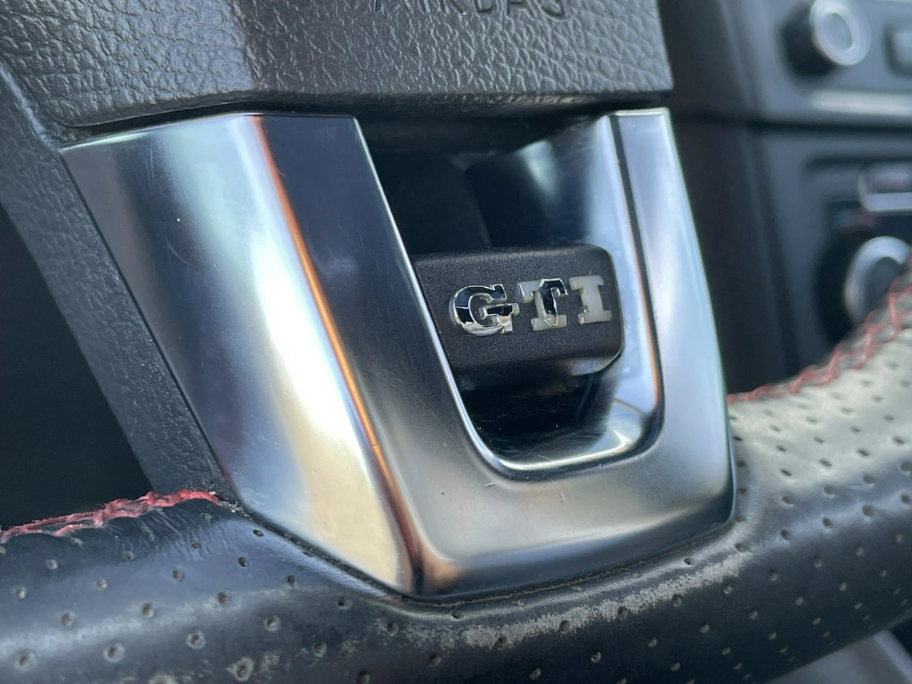 Volkswagen Golf - Zdjęcie 25