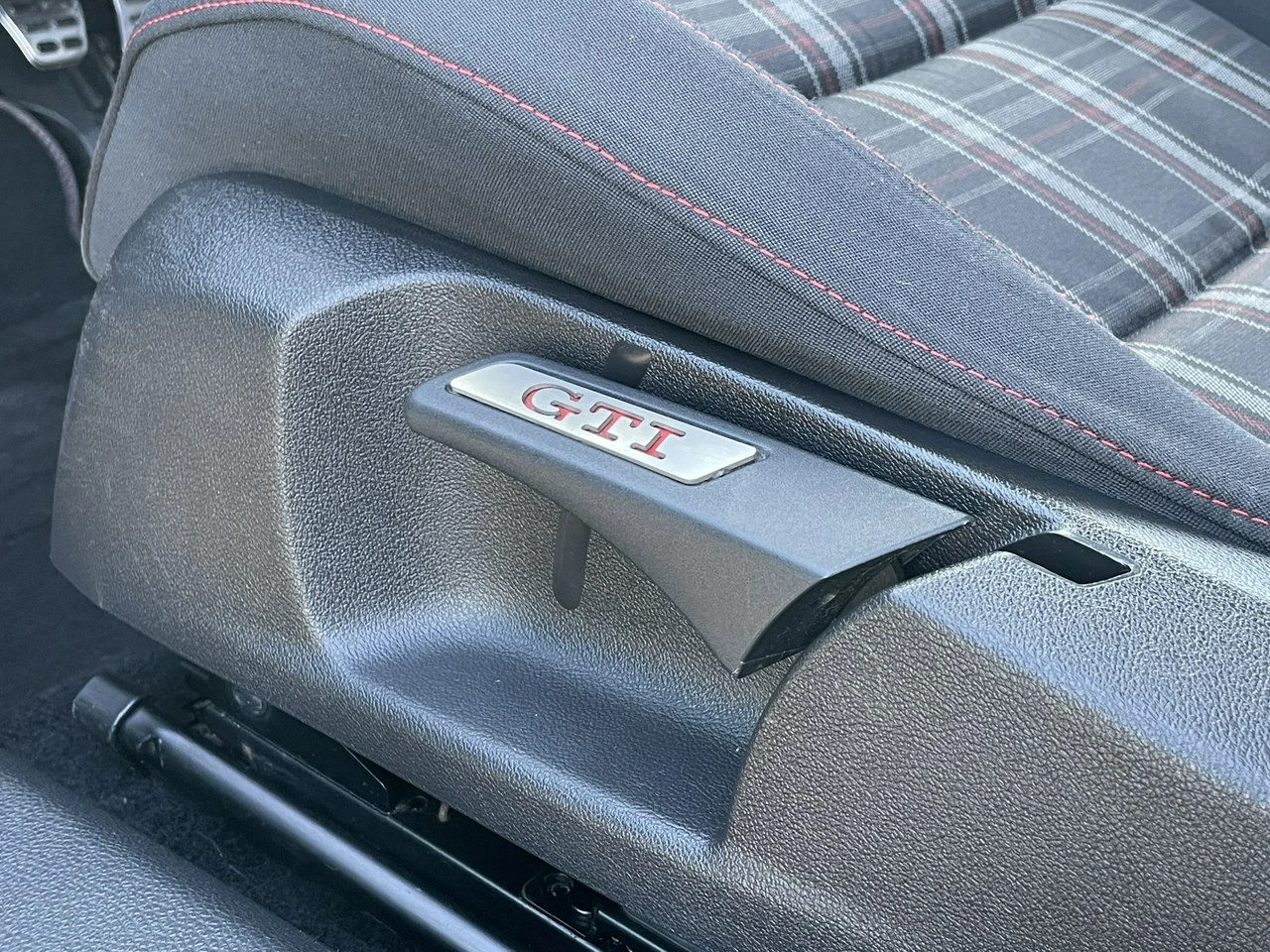 Volkswagen Golf - Zdjęcie 30