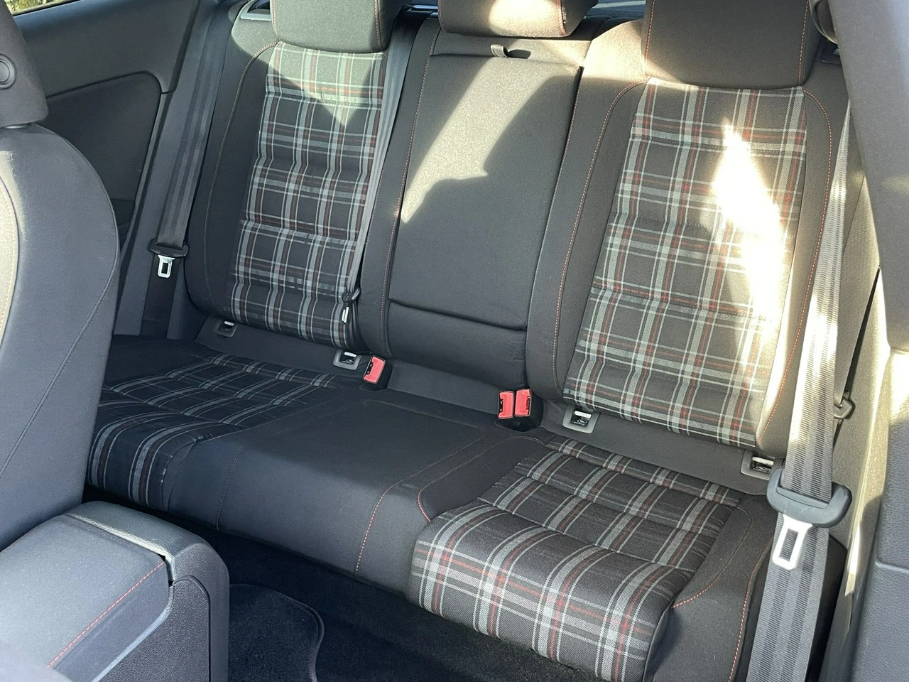 Volkswagen Golf - Zdjęcie 34