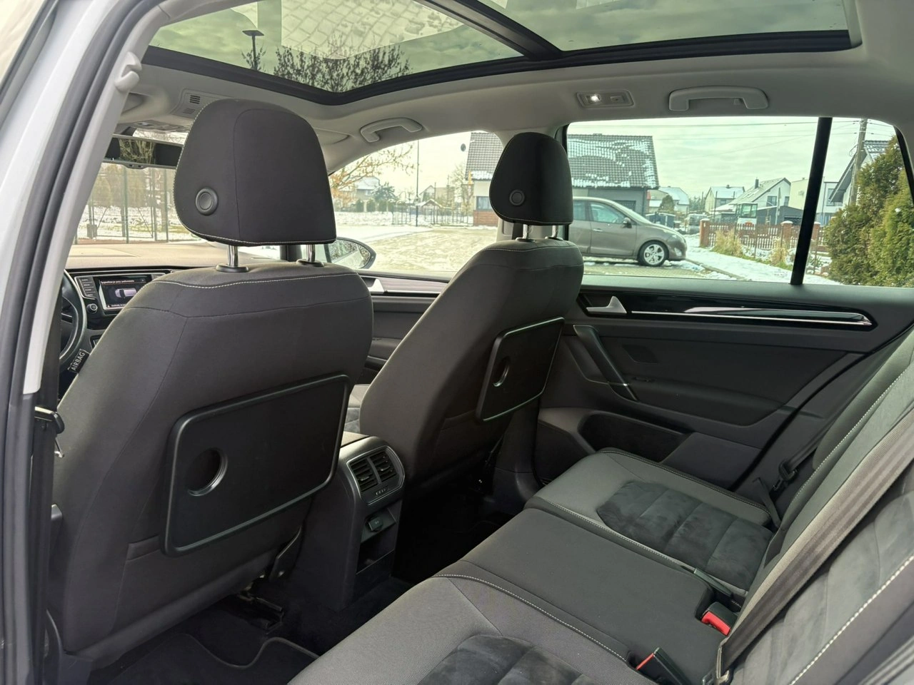 Volkswagen Golf Sportsvan - Zdjęcie 9