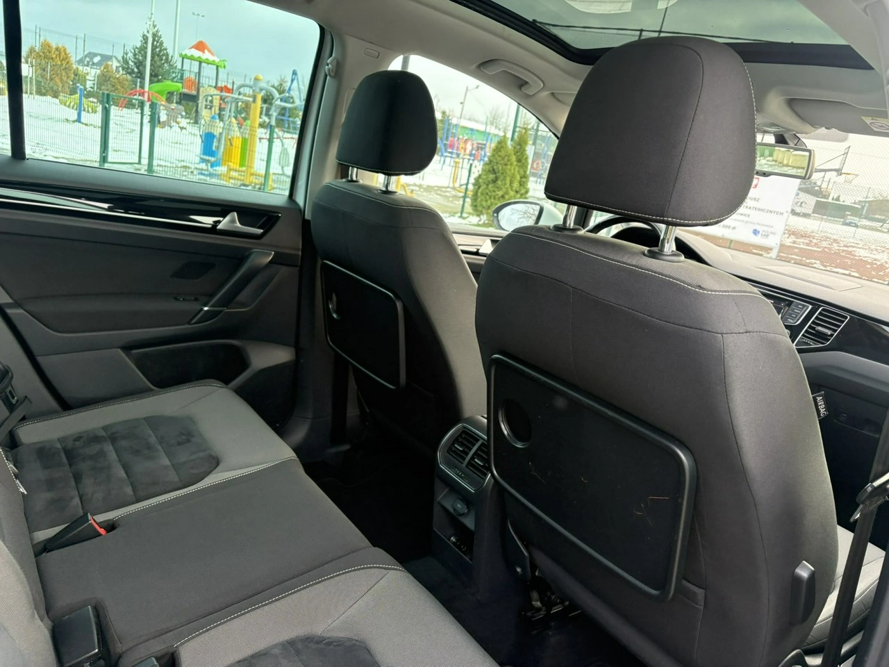 Volkswagen Golf Sportsvan - Zdjęcie 11