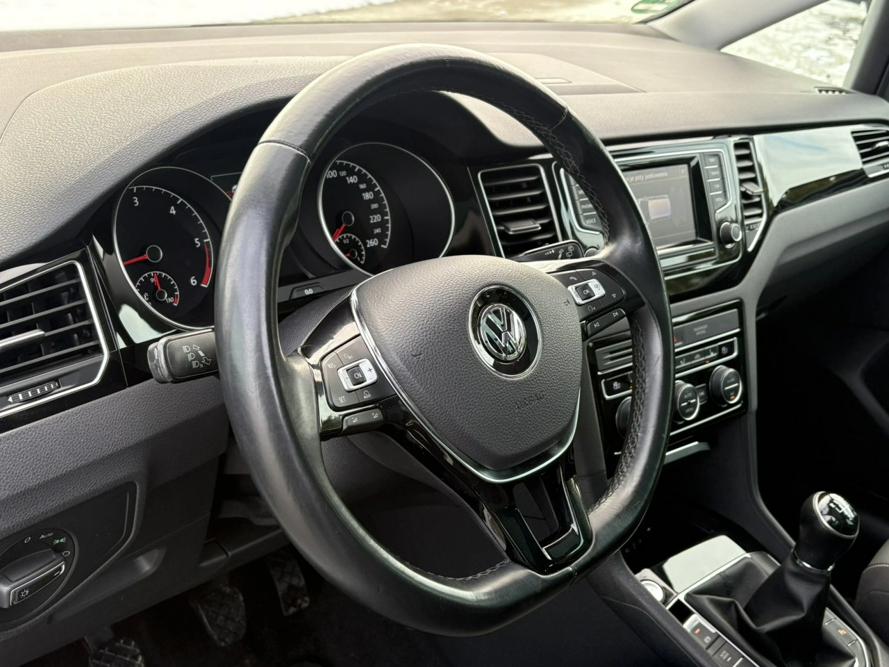 Volkswagen Golf Sportsvan - Zdjęcie 19