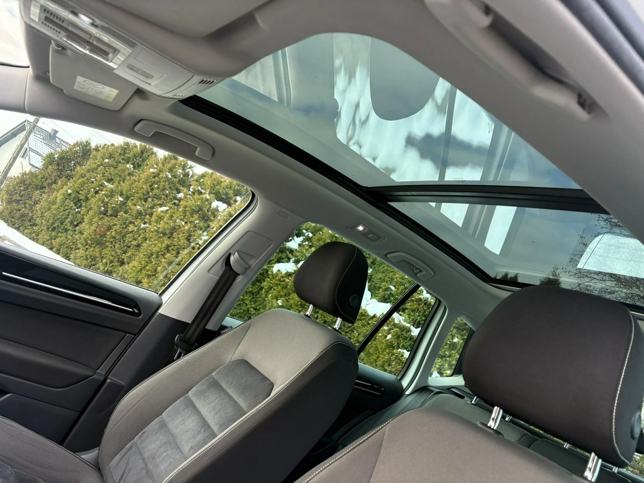 Volkswagen Golf Sportsvan - Zdjęcie 20