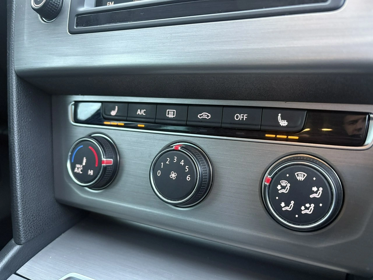 Volkswagen Passat - Zdjęcie 17