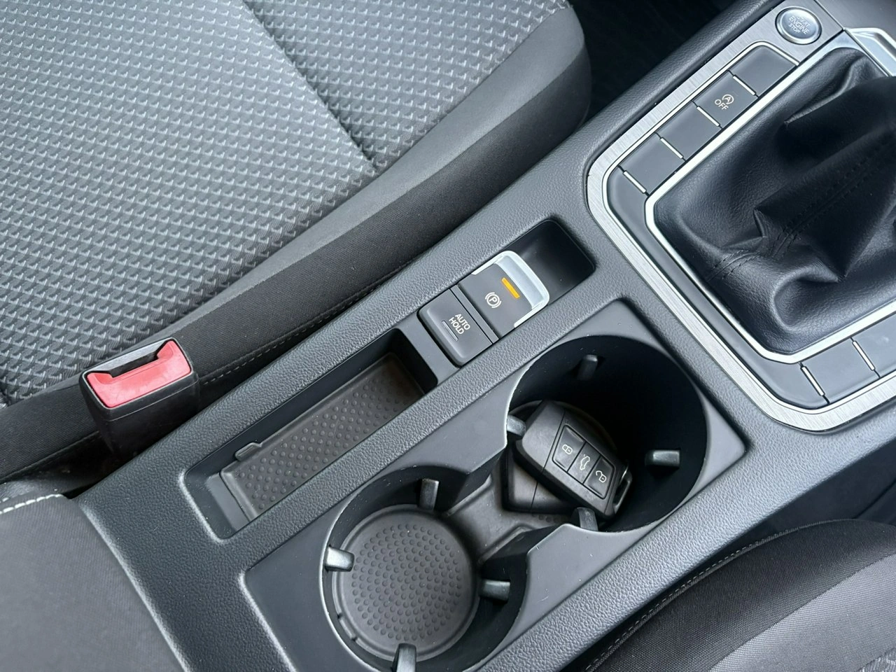 Volkswagen Passat - Zdjęcie 20