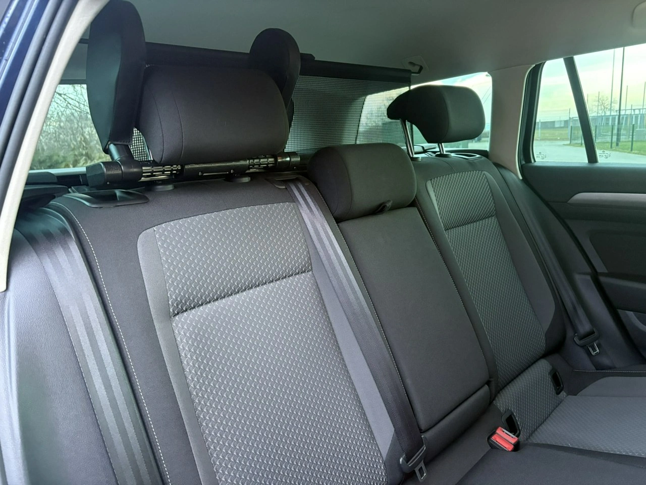 Volkswagen Passat - Zdjęcie 34