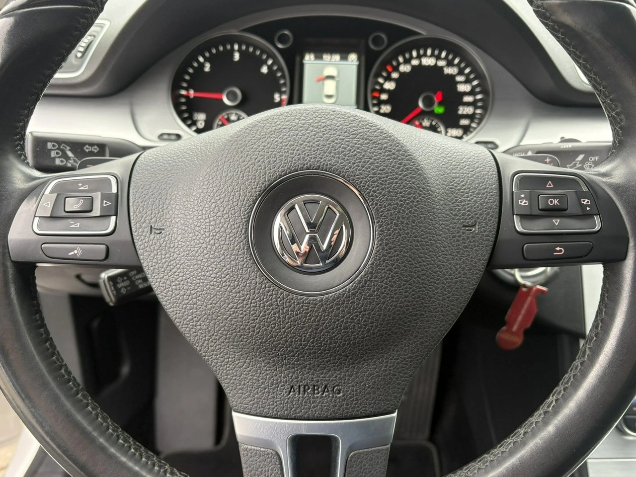 Volkswagen Passat CC - Zdjęcie 25