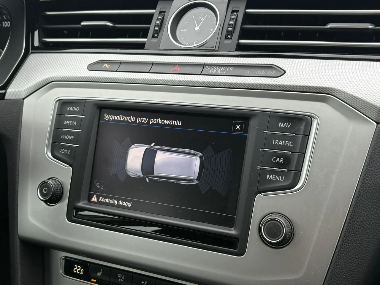 Volkswagen Passat Variant - Zdjęcie 15