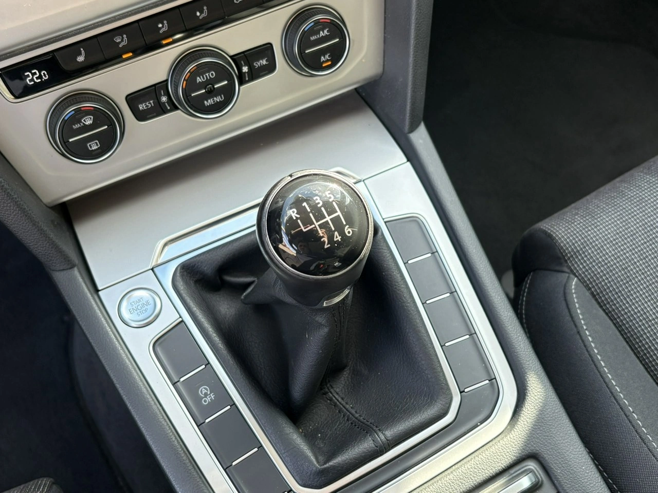 Volkswagen Passat Variant - Zdjęcie 23