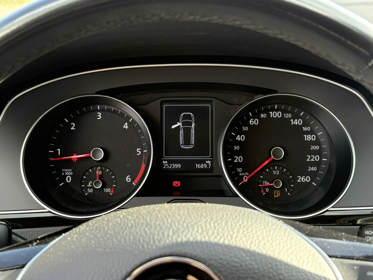 Volkswagen Passat Variant - Zdjęcie 25