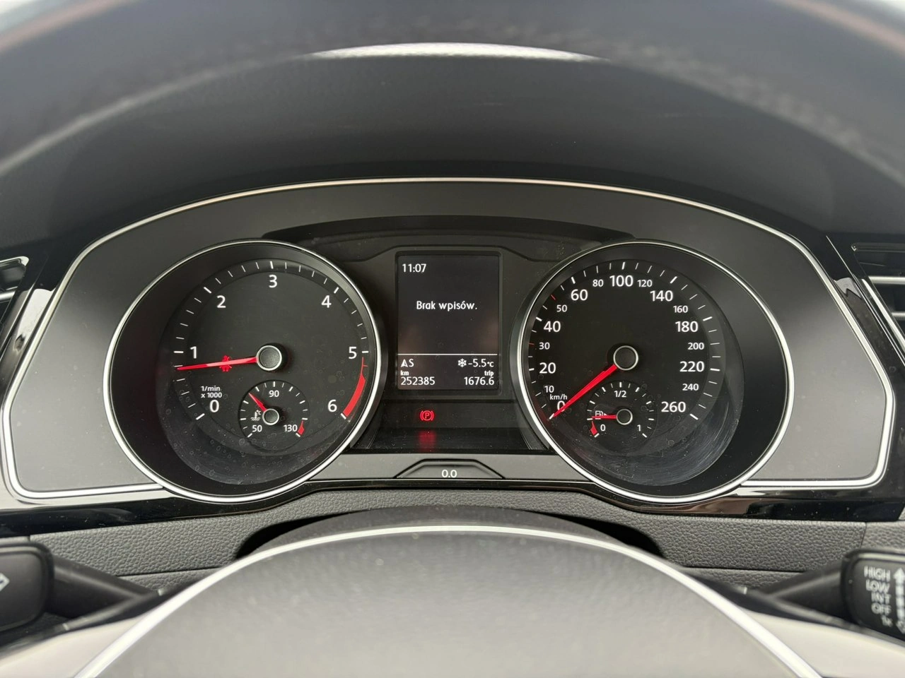 Volkswagen Passat Variant - Zdjęcie 27