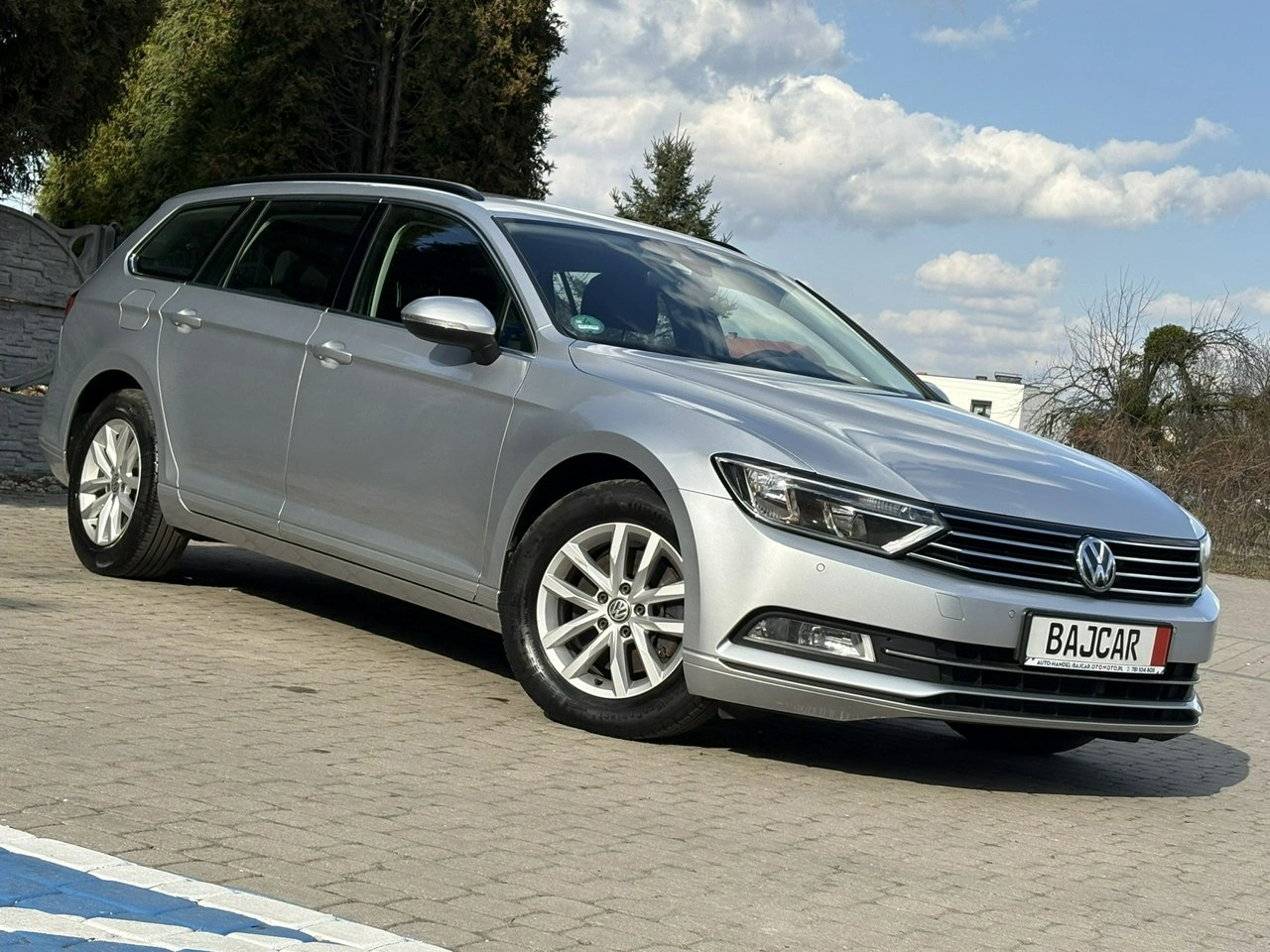 Volkswagen Passat Variant - Zdjęcie 1