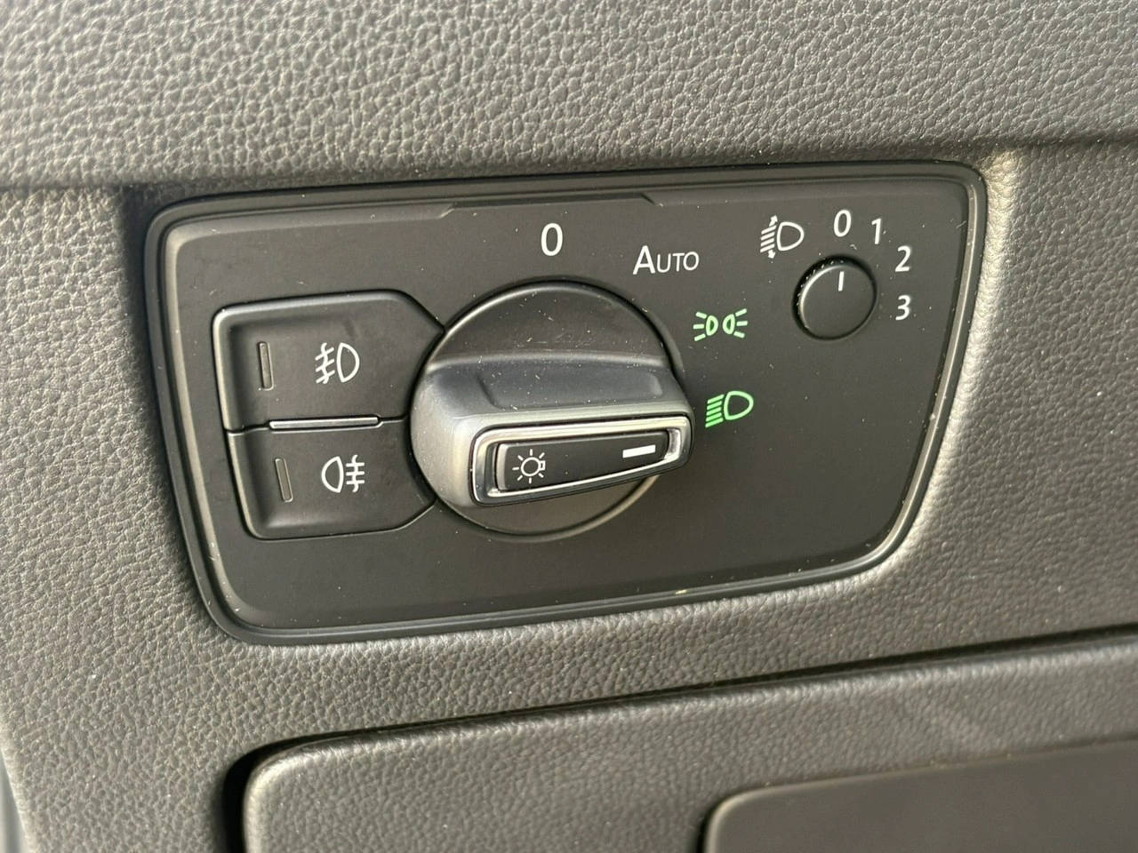 Volkswagen Passat Variant - Zdjęcie 29