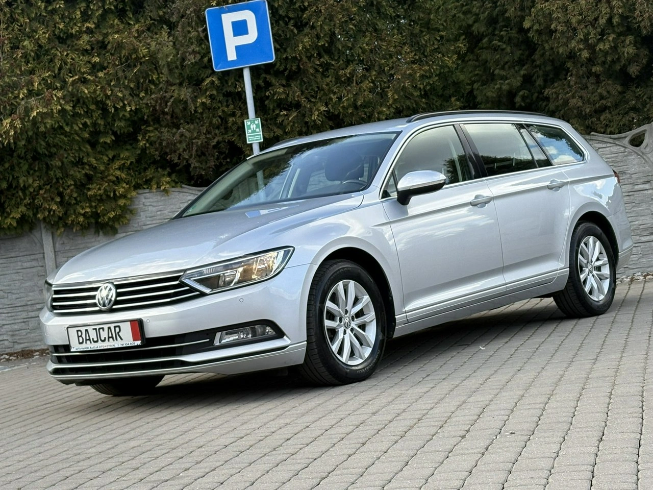 Volkswagen Passat Variant - Zdjęcie 2
