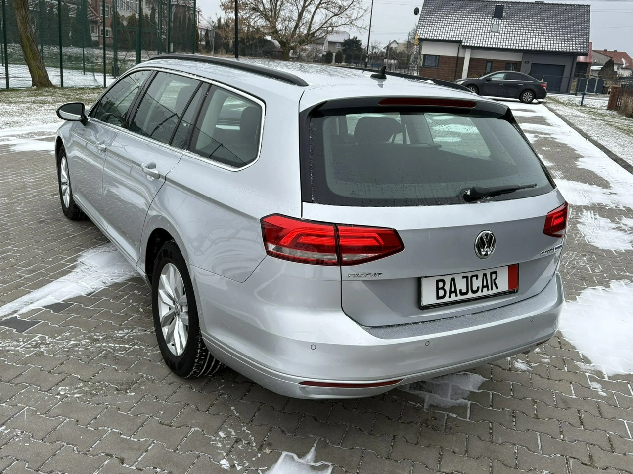 Volkswagen Passat Variant - Zdjęcie 4