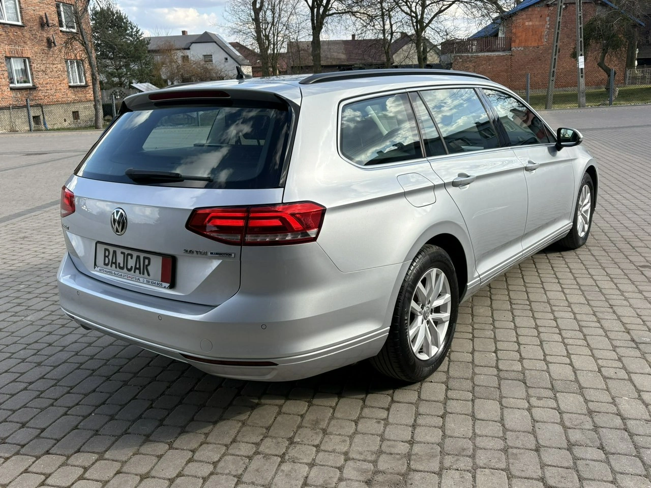 Volkswagen Passat Variant - Zdjęcie 5