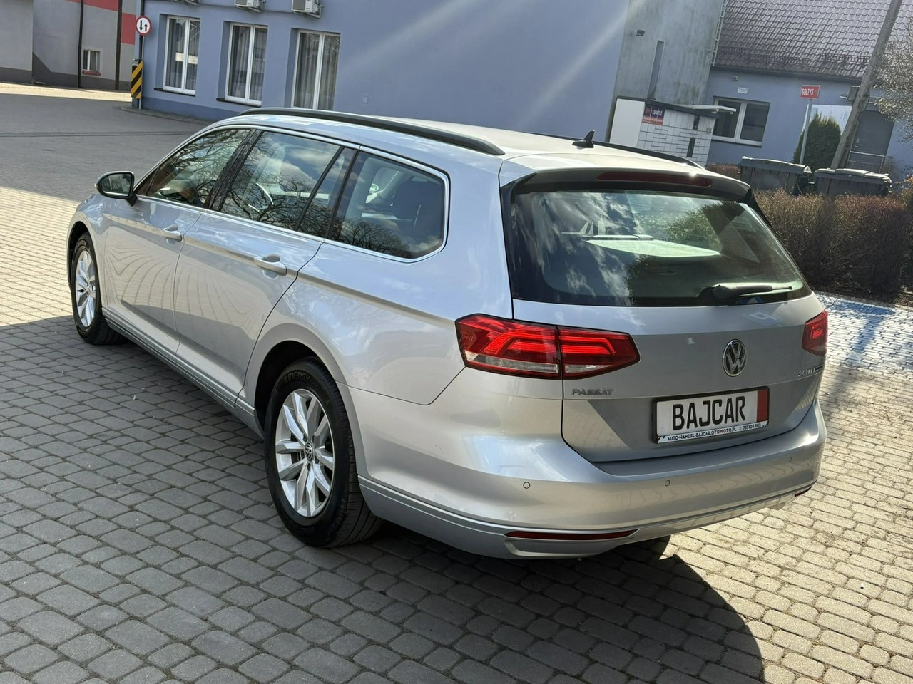 Volkswagen Passat Variant - Zdjęcie 6
