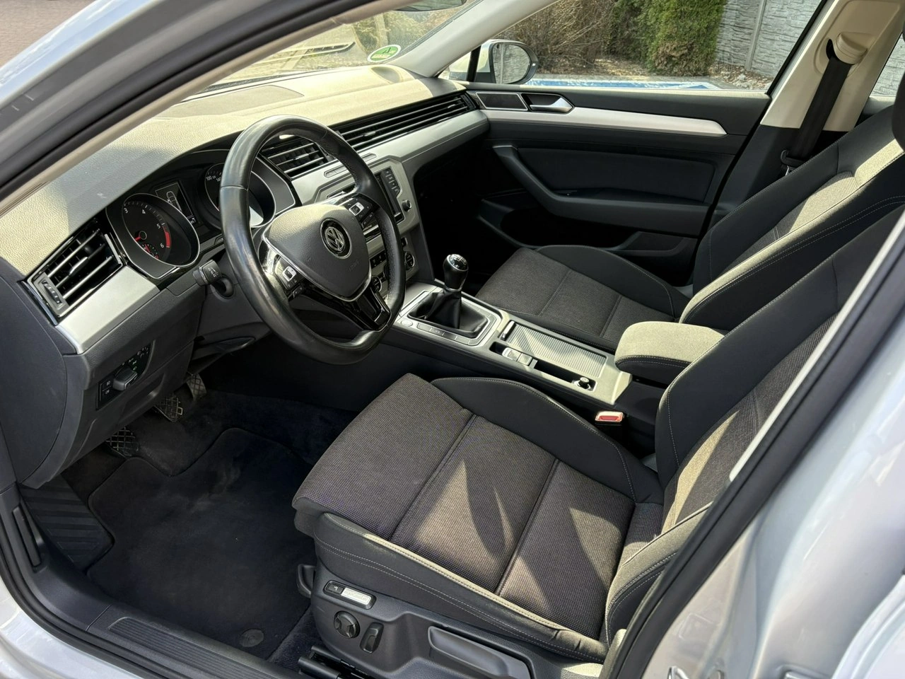 Volkswagen Passat Variant - Zdjęcie 8