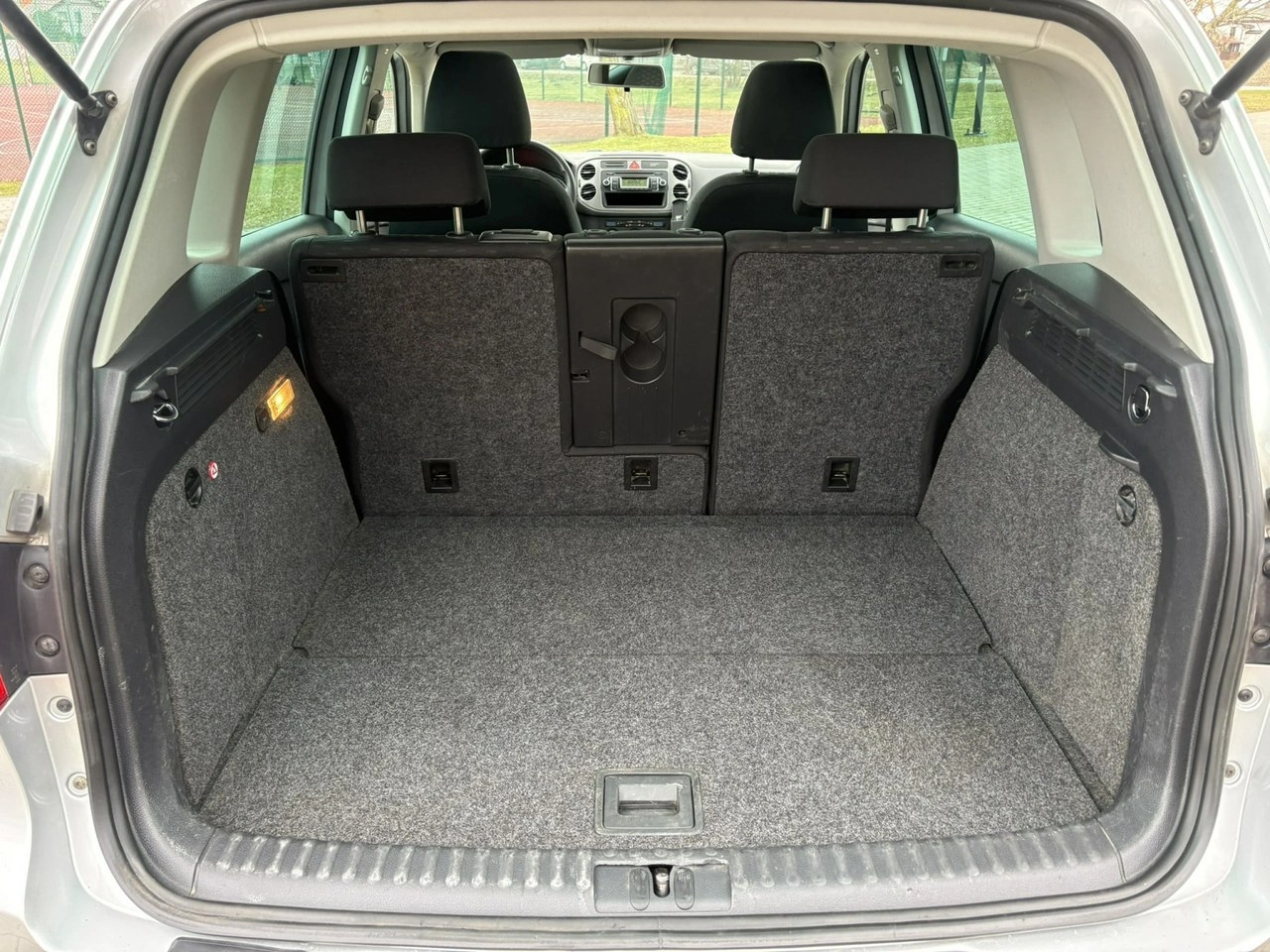 Volkswagen Tiguan - Zdjęcie 10