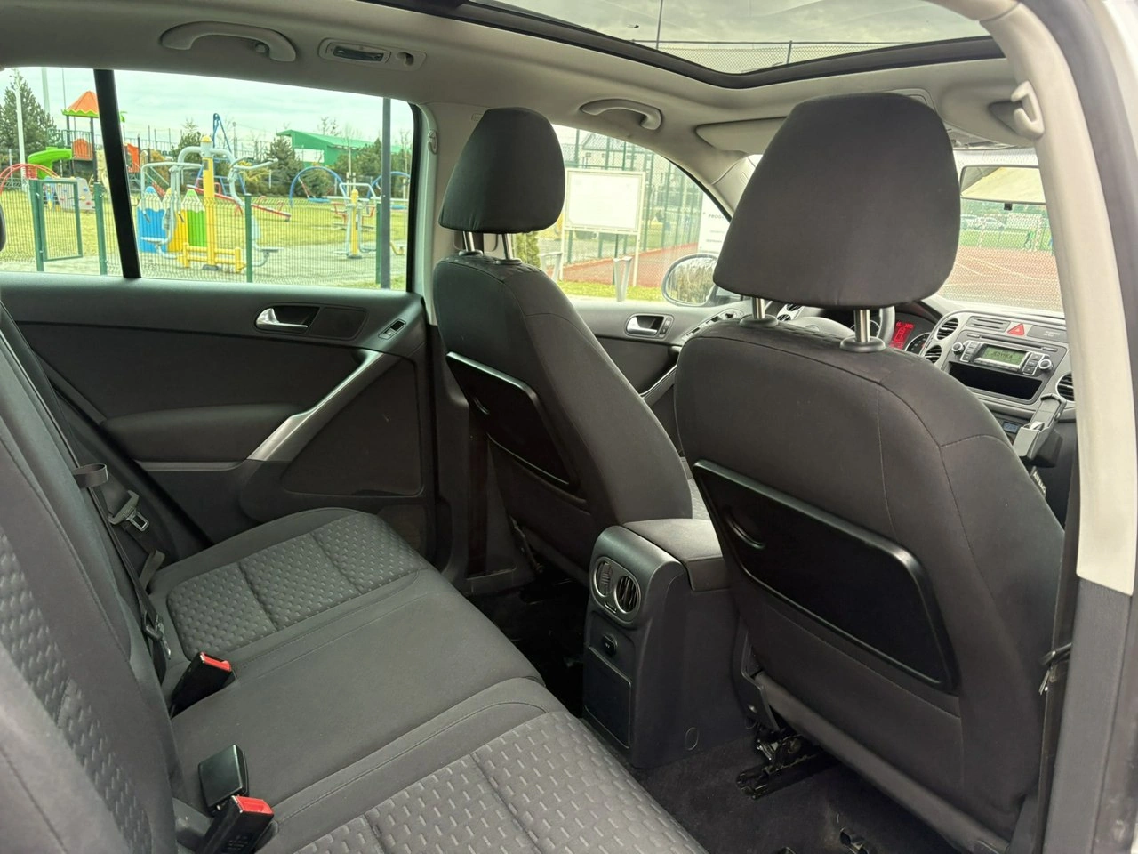 Volkswagen Tiguan - Zdjęcie 11