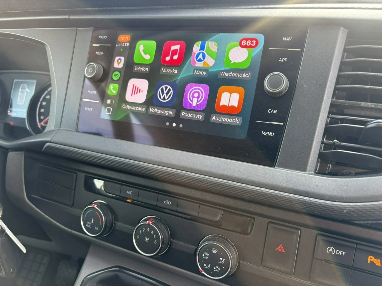 Volkswagen Transporter - Zdjęcie 11