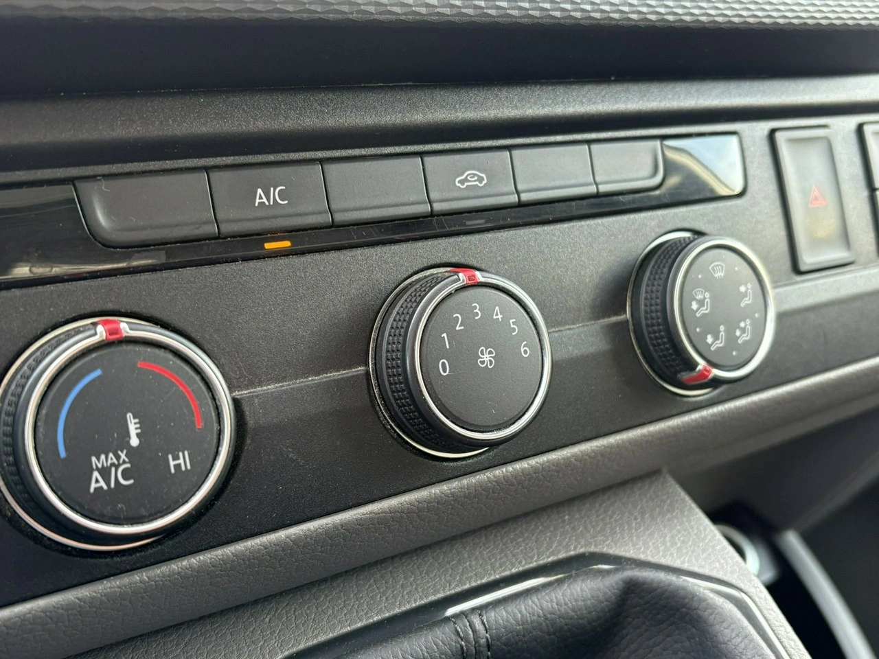 Volkswagen Transporter - Zdjęcie 20