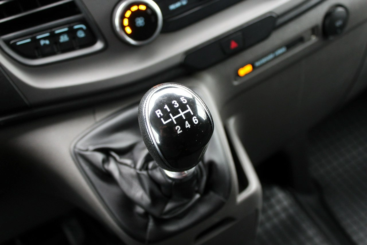 Ford Transit Custom - Zdjęcie 18