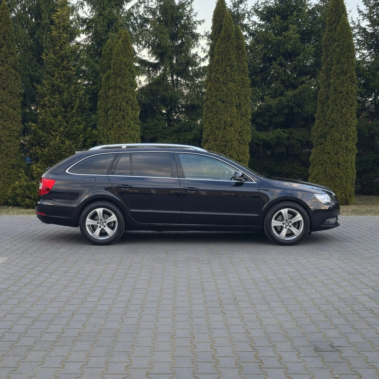 Skoda Superb - Zdjęcie 9