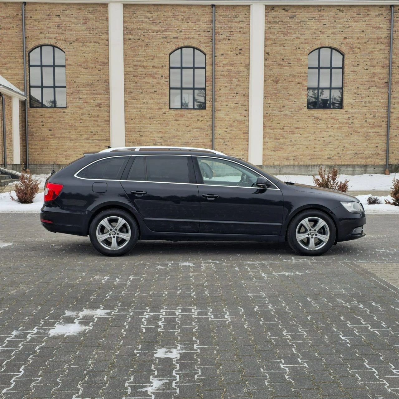 Skoda Superb - Zdjęcie 16