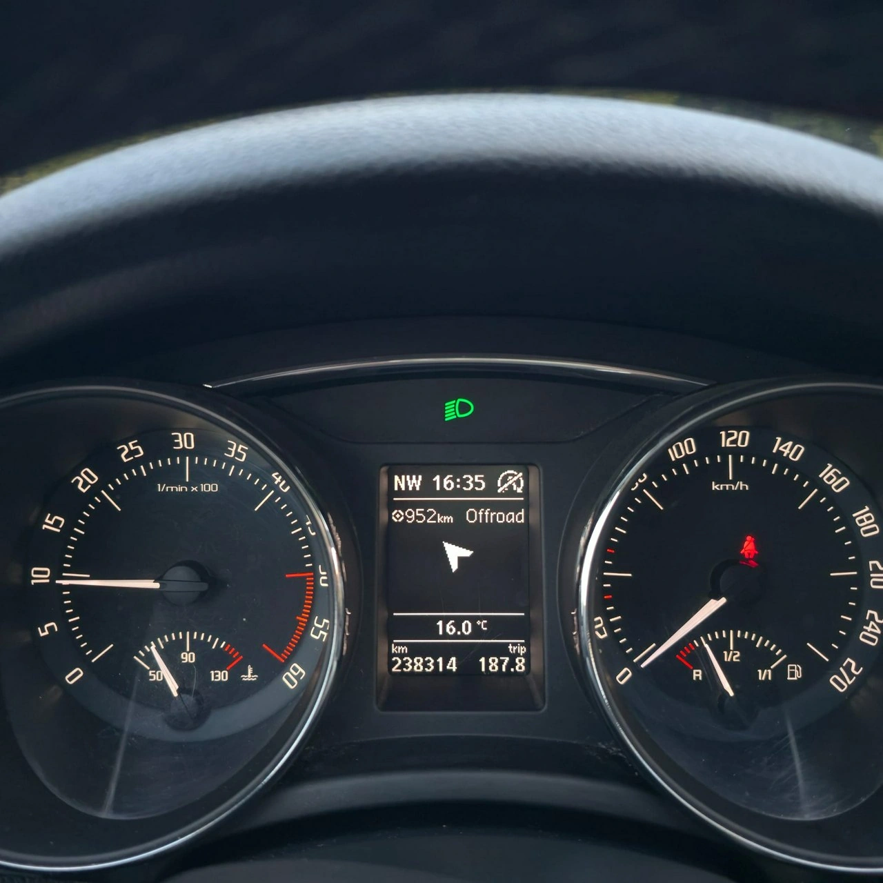 Skoda Superb - Zdjęcie 30