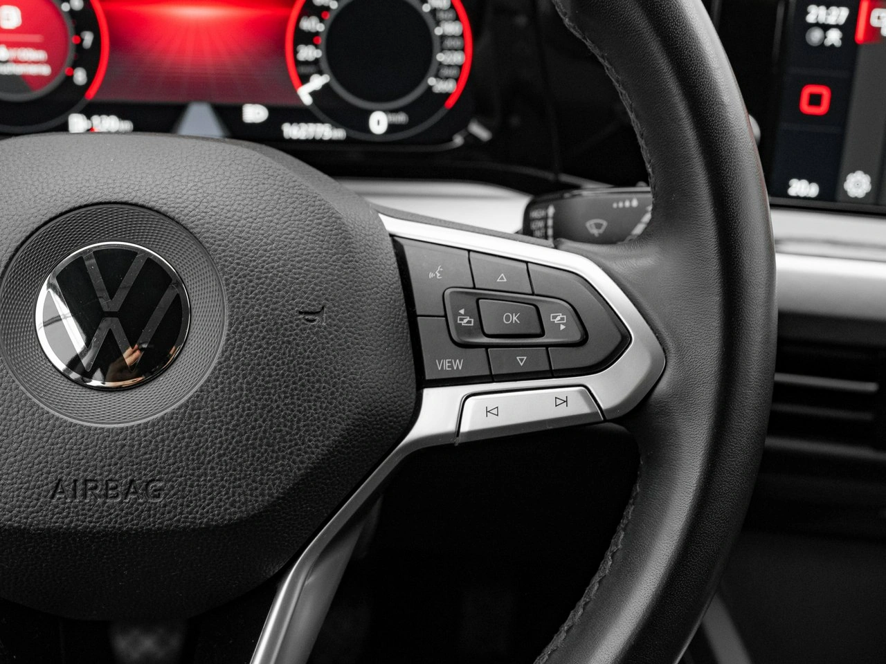 Volkswagen Golf - Zdjęcie 15