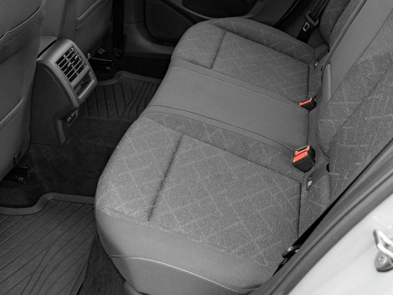 Volkswagen Golf - Zdjęcie 21