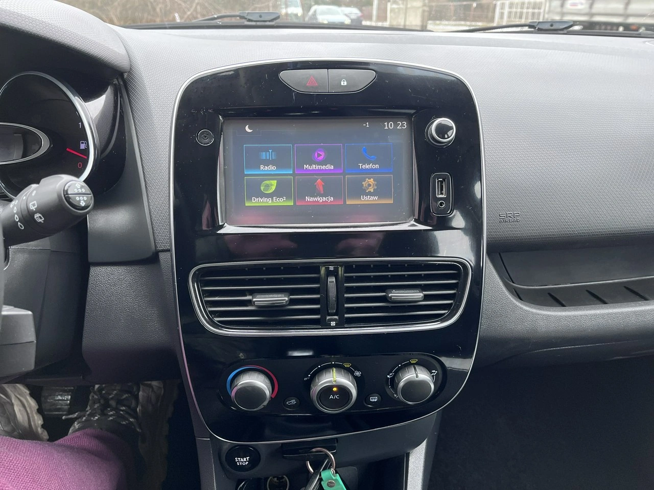 Renault Clio - Zdjęcie 14