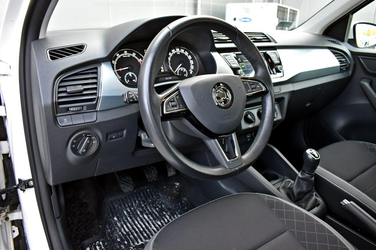 Skoda Fabia - Zdjęcie 9