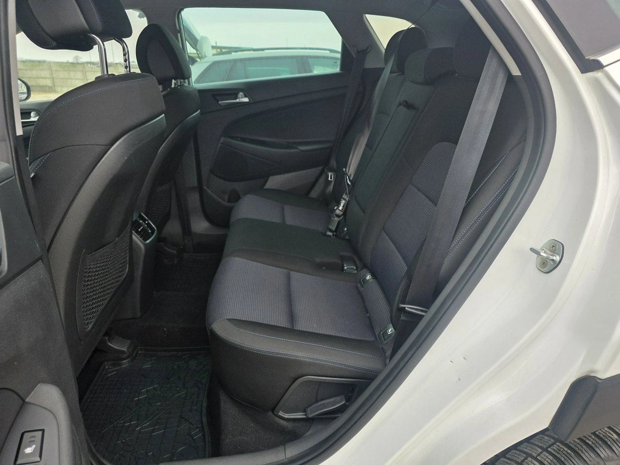 Hyundai Tucson - Zdjęcie 15