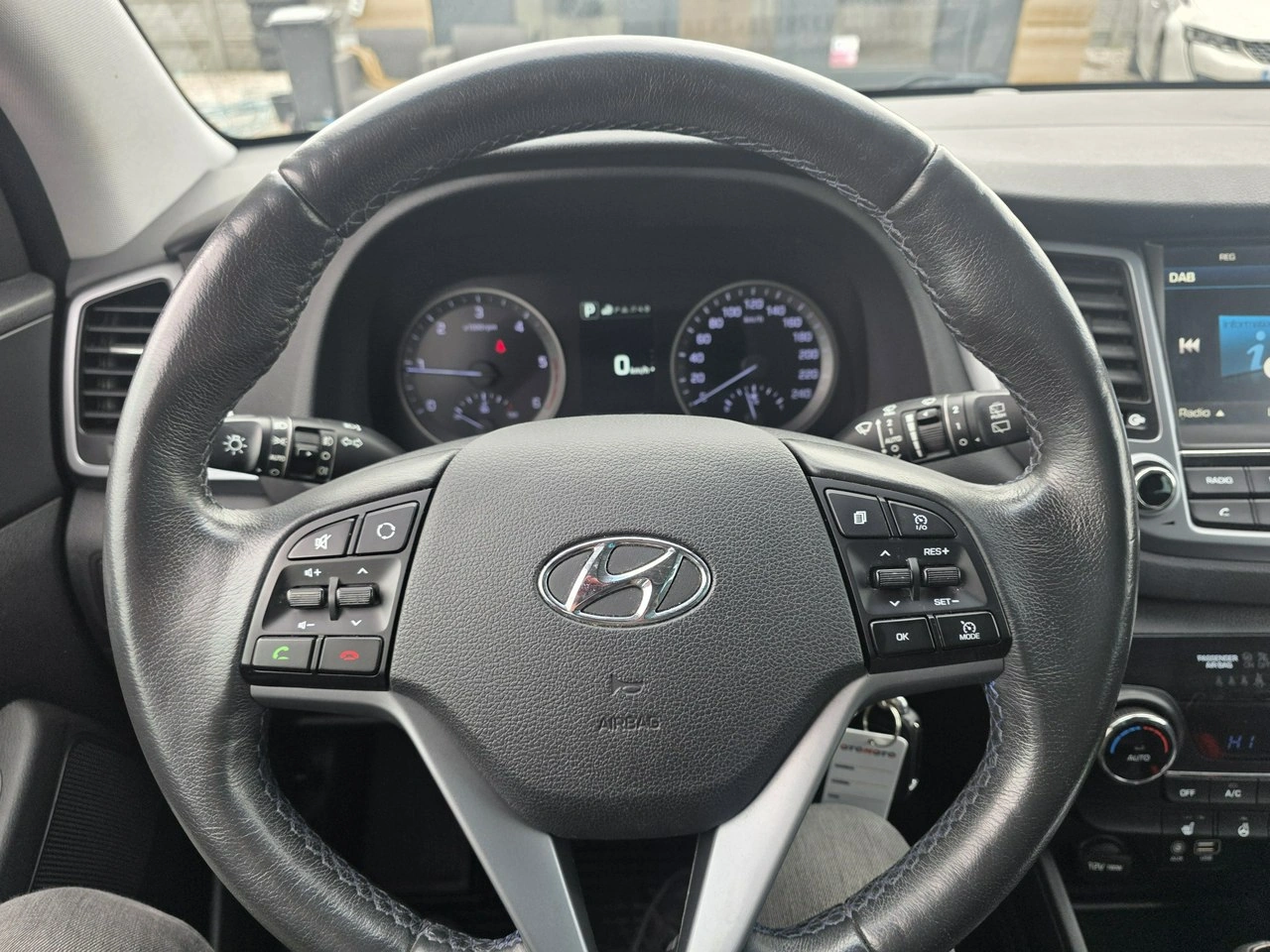 Hyundai Tucson - Zdjęcie 17