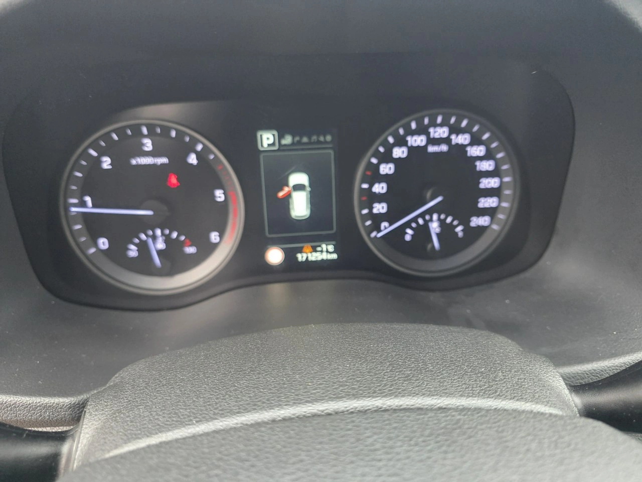 Hyundai Tucson - Zdjęcie 26