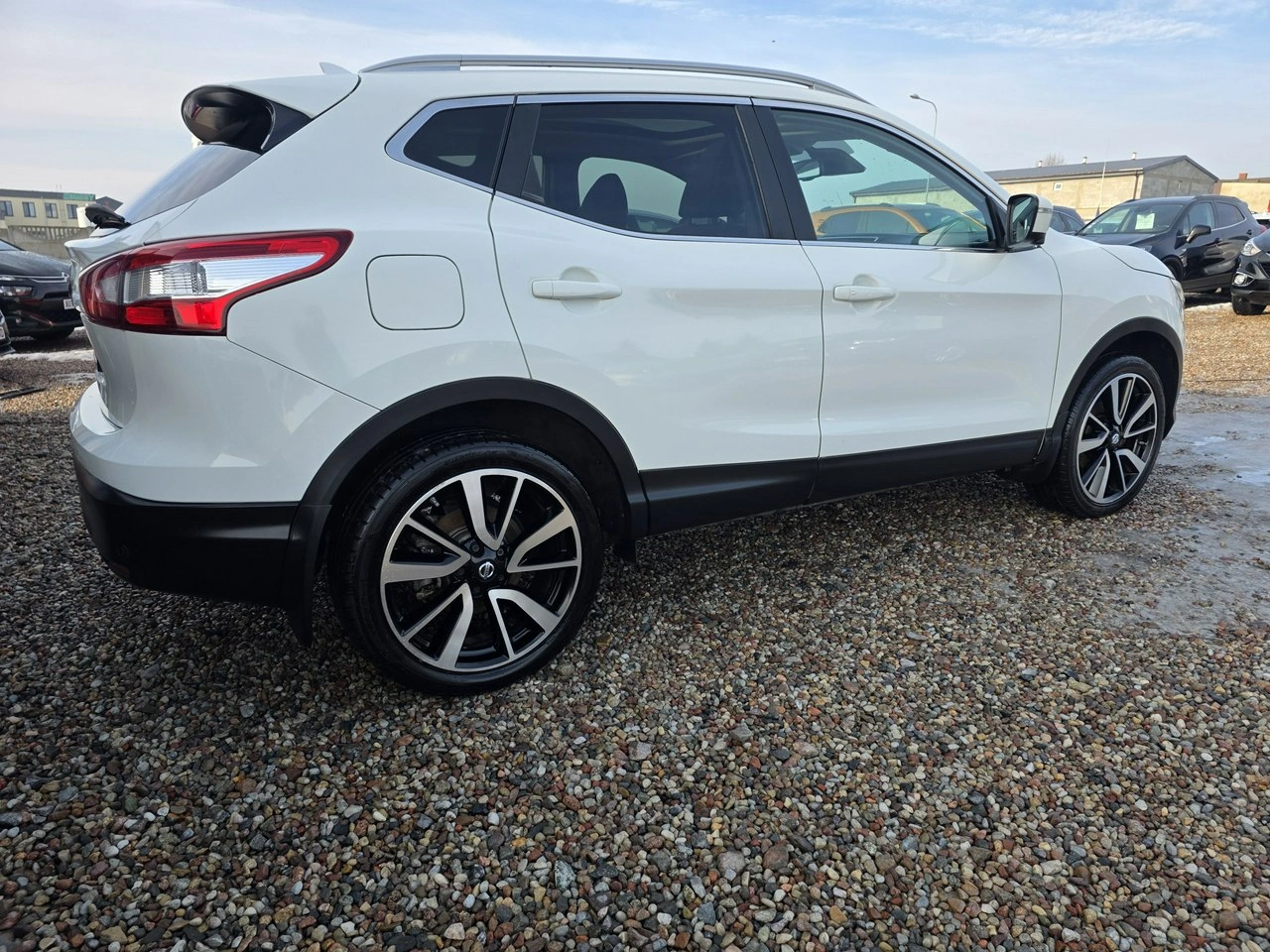 Nissan Qashqai - Zdjęcie 33