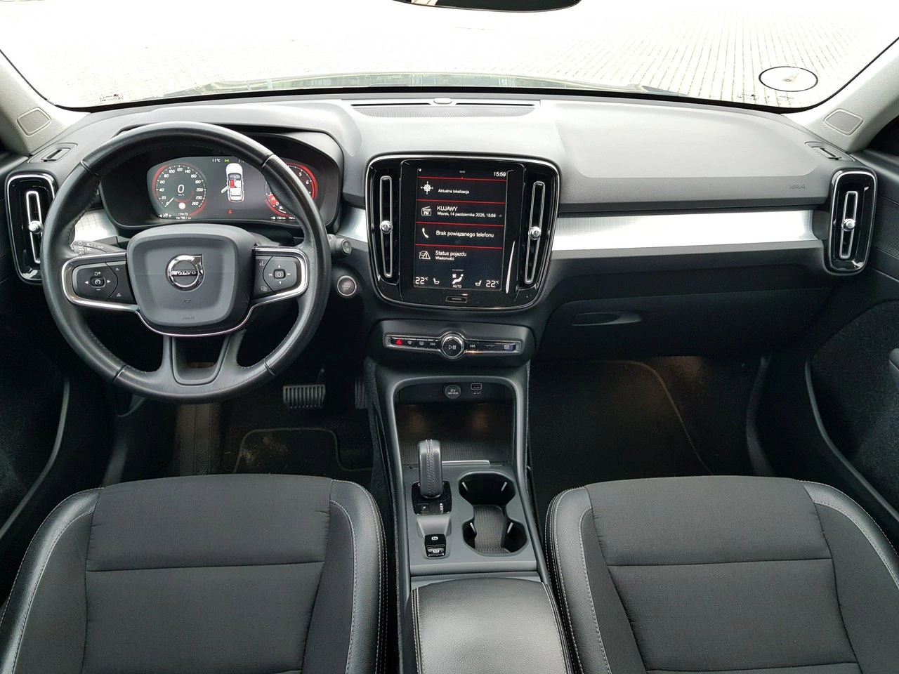 Volvo XC 40 - Zdjęcie 10