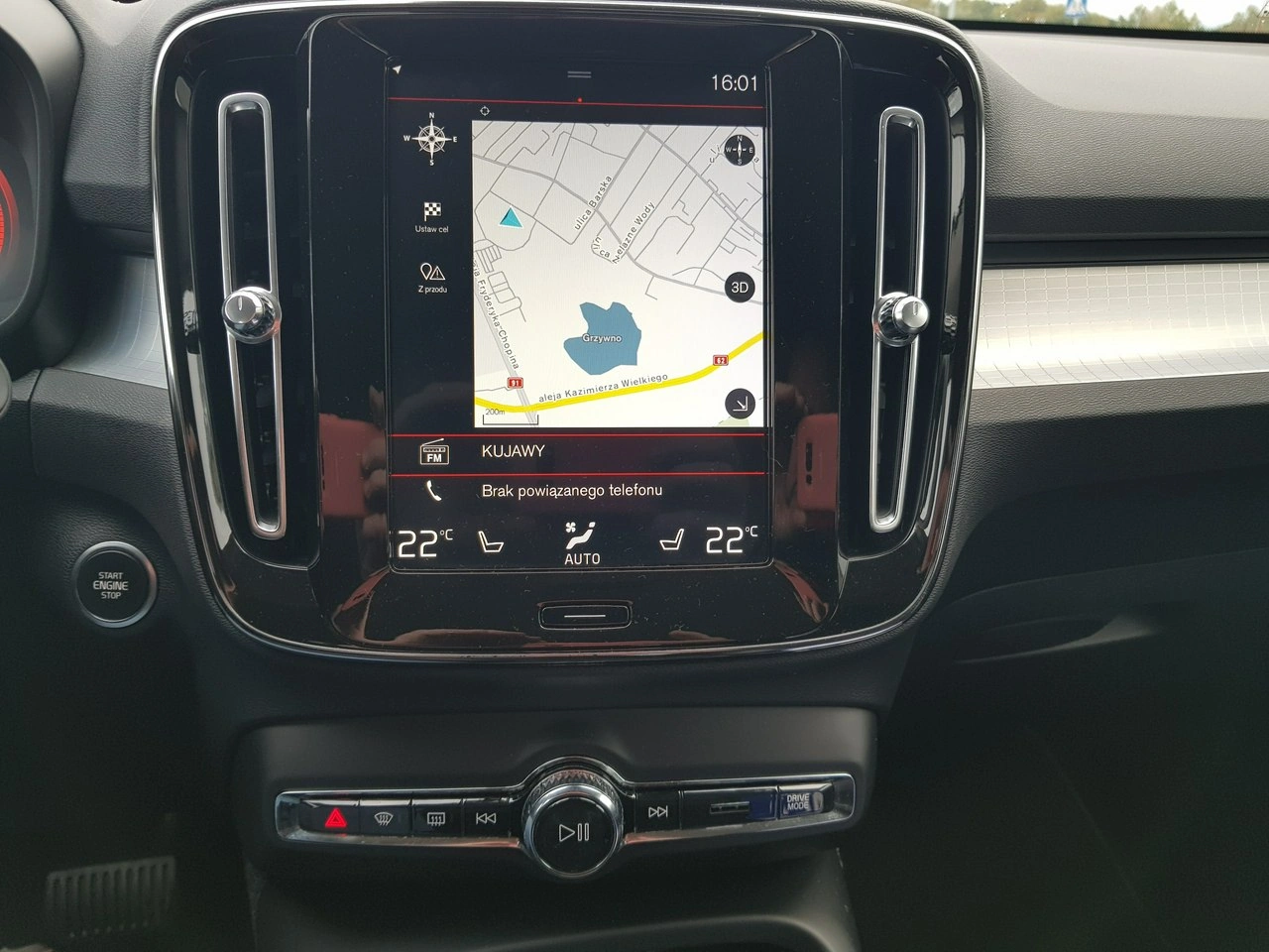 Volvo XC 40 - Zdjęcie 17