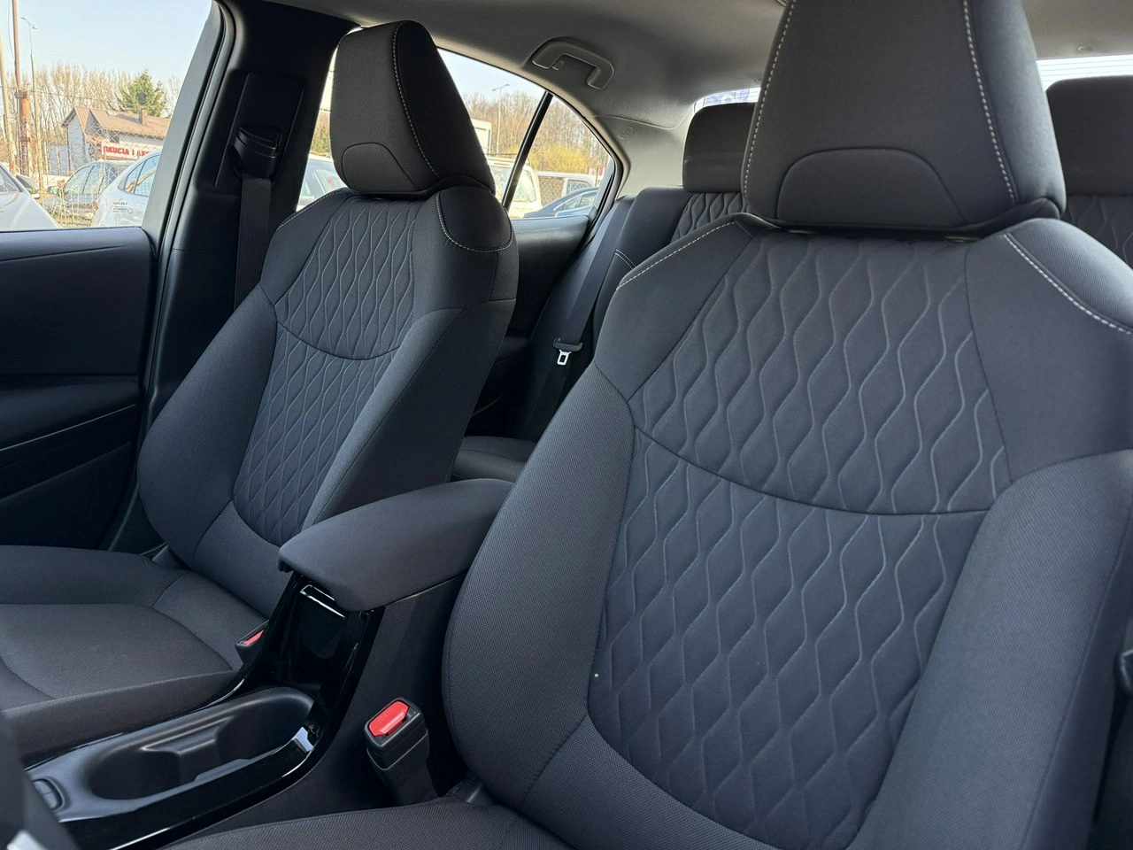 Toyota Corolla - Zdjęcie 14