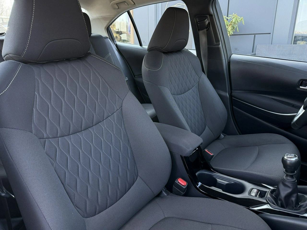 Toyota Corolla - Zdjęcie 15