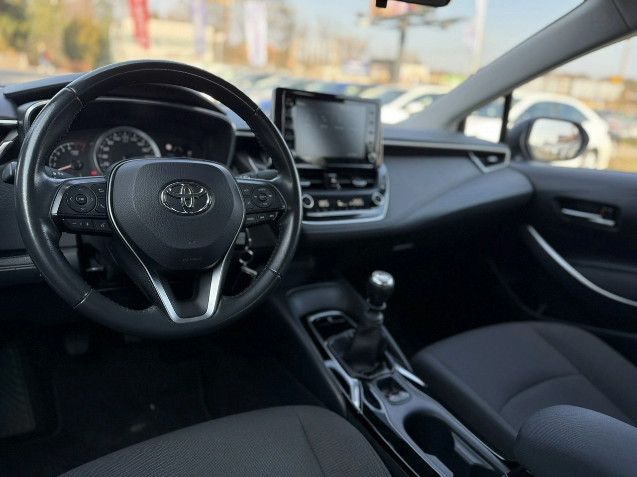 Toyota Corolla - Zdjęcie 19