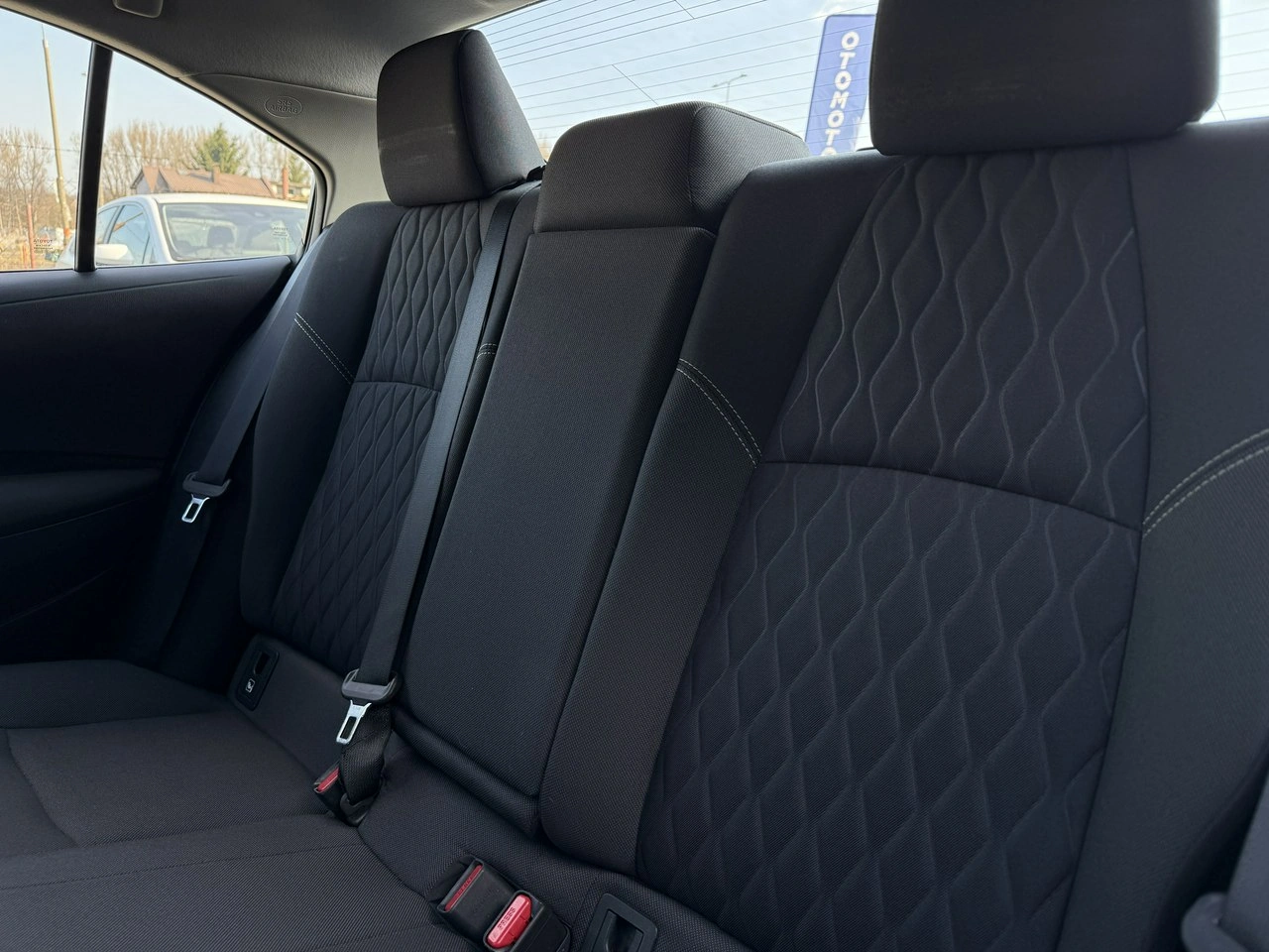 Toyota Corolla - Zdjęcie 37