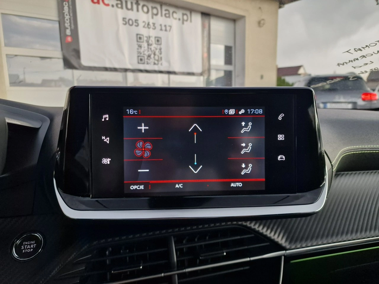 Peugeot 2008 - Zdjęcie 30