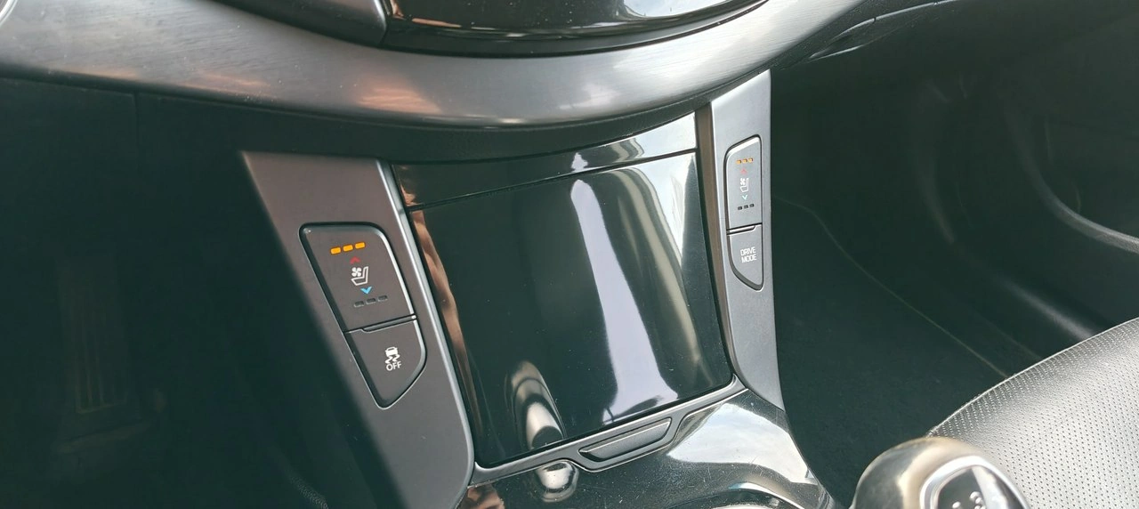 Hyundai i40 - Zdjęcie 10