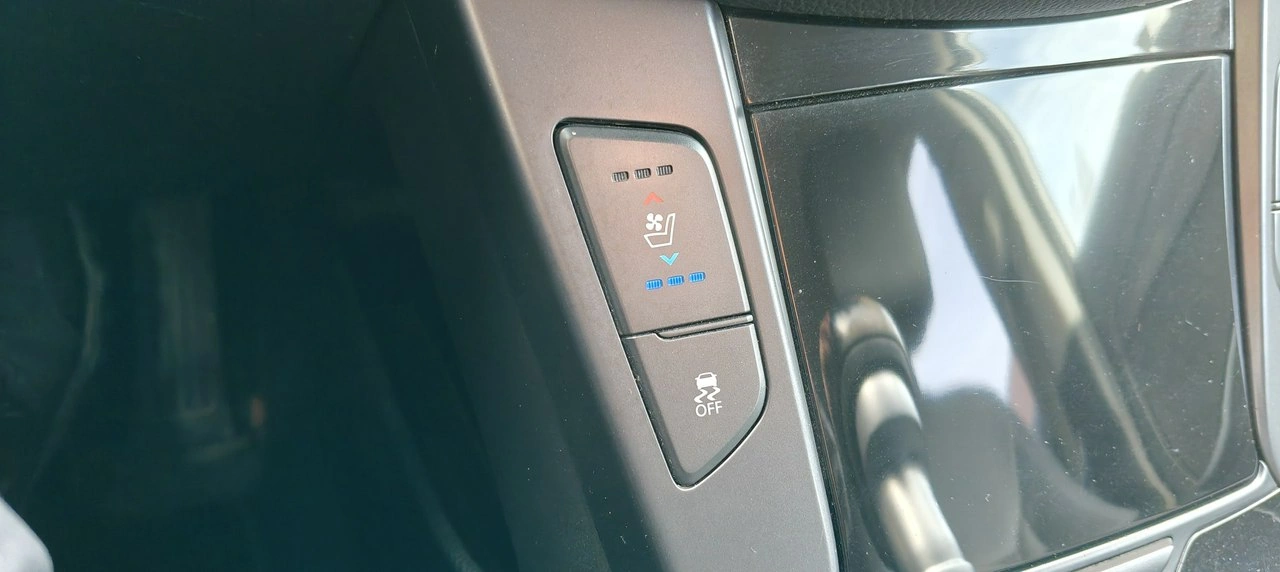 Hyundai i40 - Zdjęcie 11