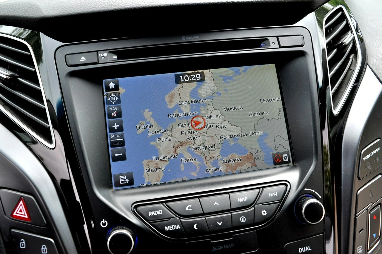 Hyundai i40 - Zdjęcie 24
